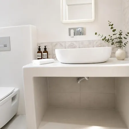 Mybasement Lovely Rooms!! 10min Walking To Center Bed & Breakfast Fira (Santorini)