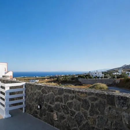 Mybasement Lovely Rooms!! 10min Walking To Center Bed & Breakfast Fira (Santorini)